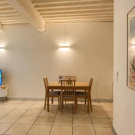 Lejlighed Bright Center Flat With Terrace *