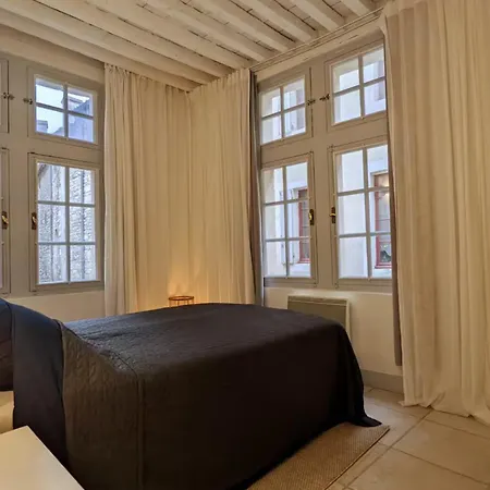Lejlighed Bright Center Flat With Terrace